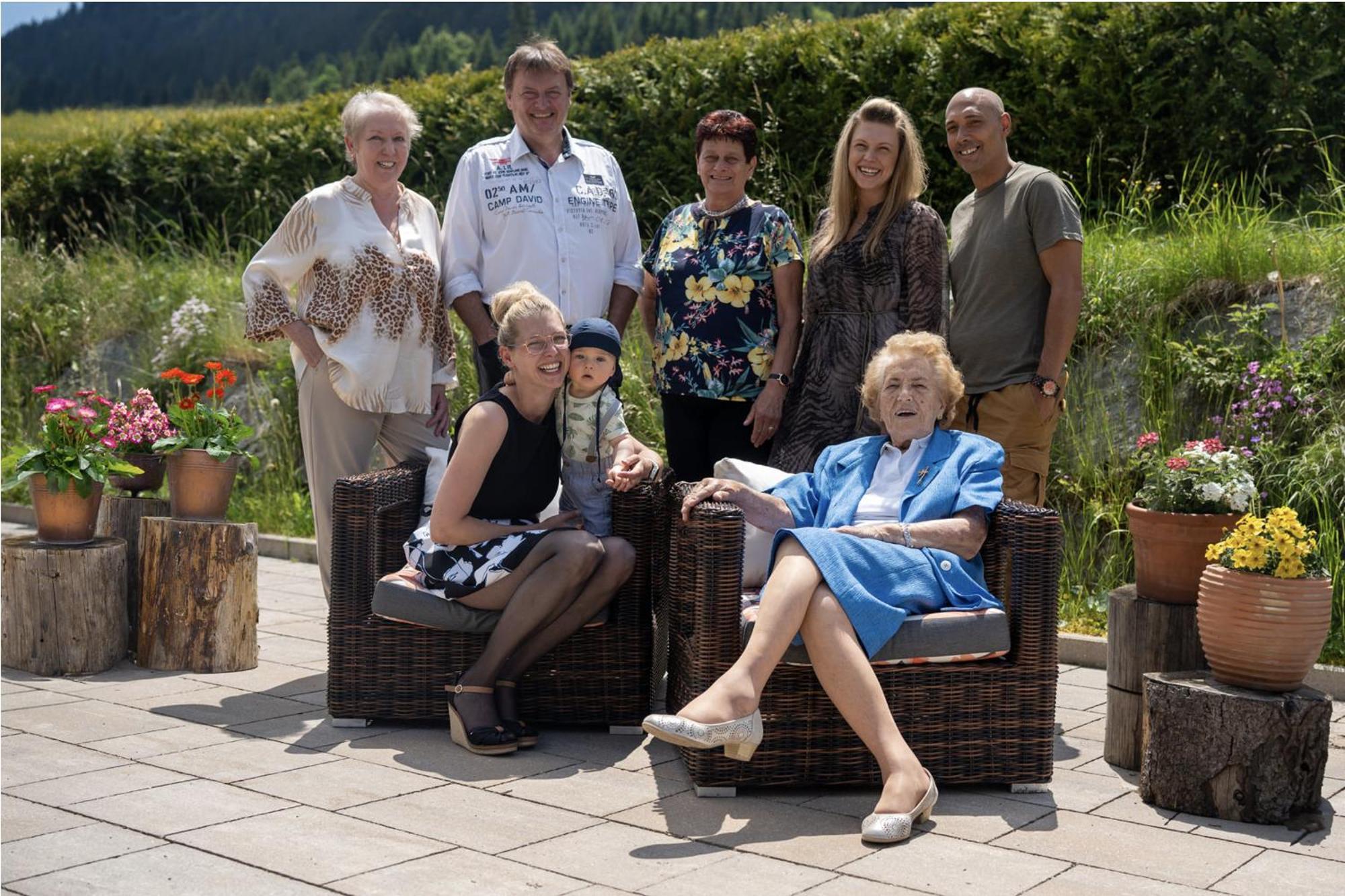 Landgasthof Schuster Nesselwängle Eksteriør billede